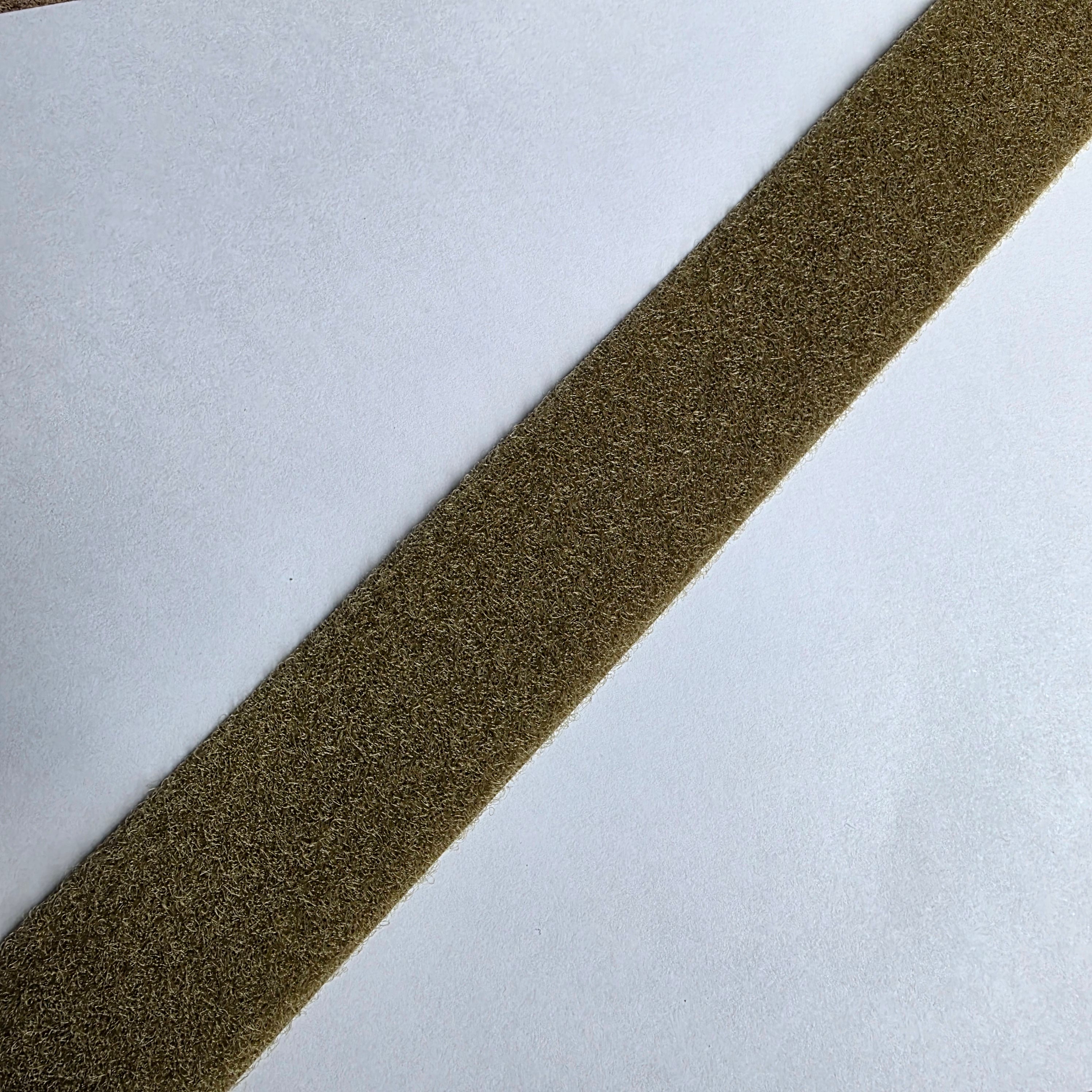 1.5" / 38mm Coyote Brown Loop 5 Metre Roll